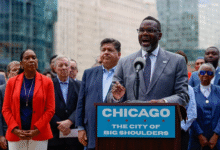 Chicago mayor to sign executive order directing city to resist Trump’s immigration raids