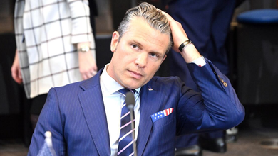 Pentagon Rebels Leak ‘Colonel Vodka’ Hegseth’s ‘Weird Conduct’